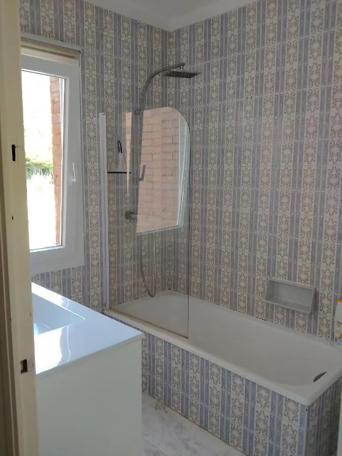 Villa Casa Bell Lloch 0*, Bell-Lloc (Girona)